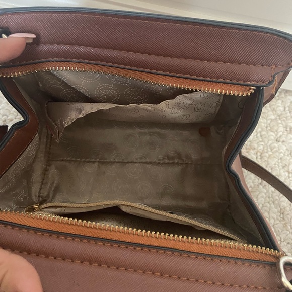 MICHAEL KORS saffiano leather bag - Picture 5 of 8